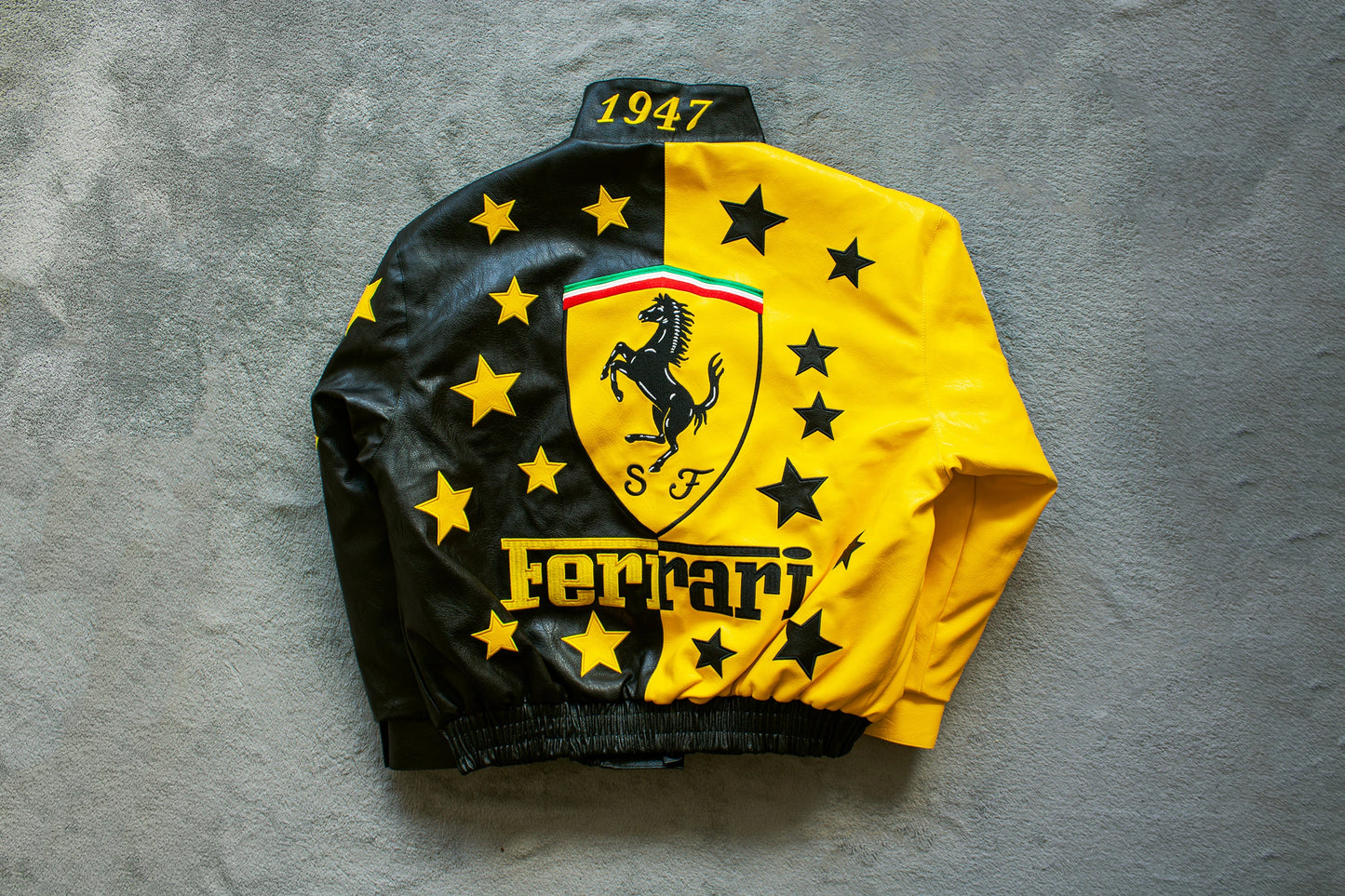 Ferrari odinė striukė